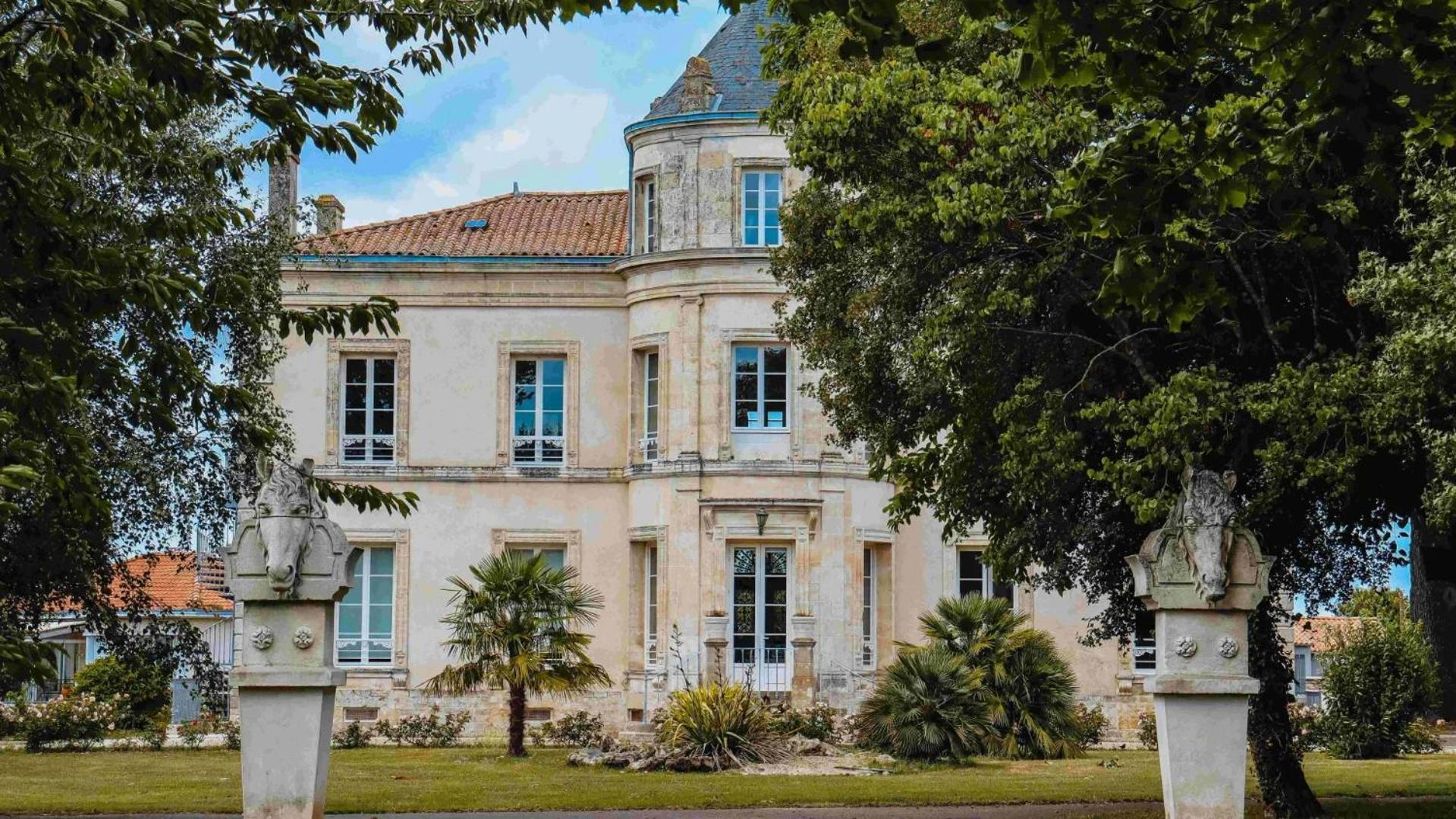 Gite L'Oree Des Buis, Piscine Privatisable Vouillé Exterior foto